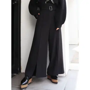 새상품 MURUA 무루아 핀턱 와이드 팬츠