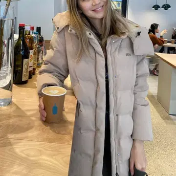 LACOSTE 베이지 다운 자켓