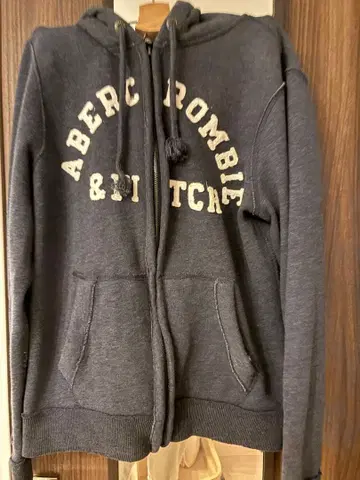 Abercrombie & Fitch 다크 그레이 후드티 S