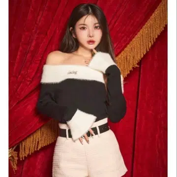 Darich 포인트 샤기 오프숄더 니트탑