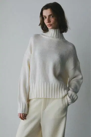 [ 25AW ] 미사용 새상품 HER. 하 니트