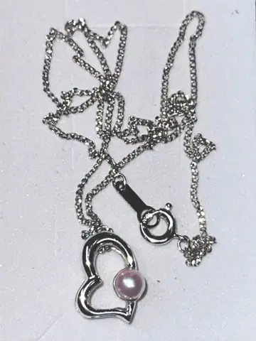 하트형 펄 장식 목걸이