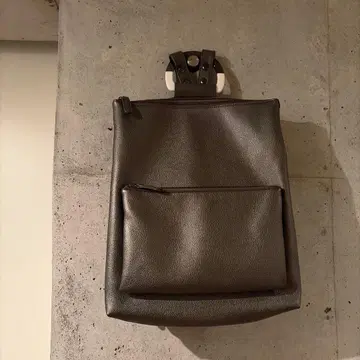 이아파피요네 키레이메 D 백팩/멀티 웨이 백 A4 실버 브론즈