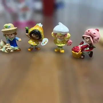 스트로베리 쇼트케이크 미니 피규어