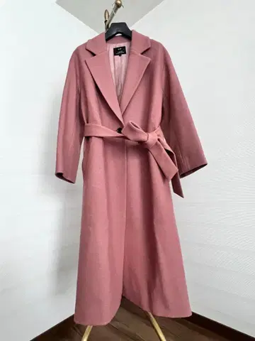 미사용 23구 롱 코트 핑크 브라운 빅 페미닌 벨트 포함