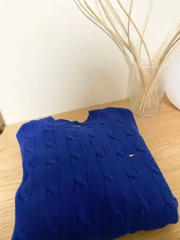 TOMMY HILFIGER 케이블 니트 스웨터 파랑