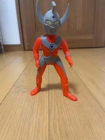 B-CLUB 복각판 괴수 시리즈 소프트 비닐 울트라맨 타로