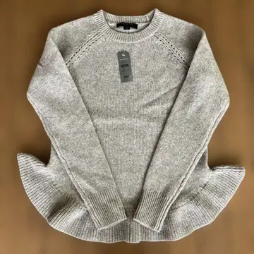 앙 테일러 페플럼 니트