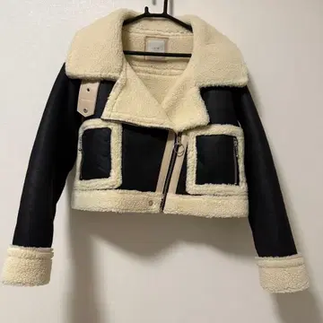 JUEMI 무스탕 자켓