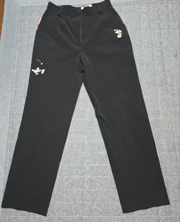 디즈니 스포츠 블랙 팬츠 미키 도날드 자수