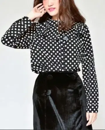 스웰즈 블랙 벨로아 타이트 스커트 버튼 포함