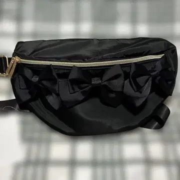 미사용 새상품 시마무라 콜라보 아오키 미사코 리본 바디 백 블랙