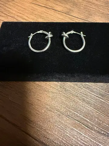 Ray BEAMS 노트 후프 귀걸이