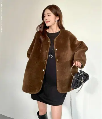 페이크 무스탕 리버서블 노카라 자켓 브라운 다크엔젤