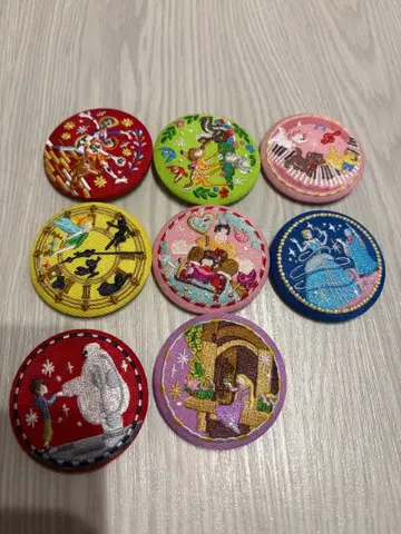 캐릭터 자수 핀 배지 8개 세트