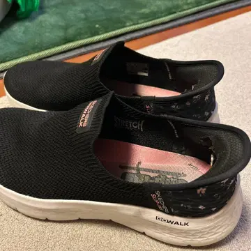 SKECHERS GO WALK 블랙 슬립온 25.5cm 꽃무늬 슬립인