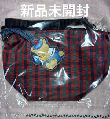 미개봉 새상품 파밀리아 보트형 미니백 XF 빨간색 체크 참 포함 숄더백