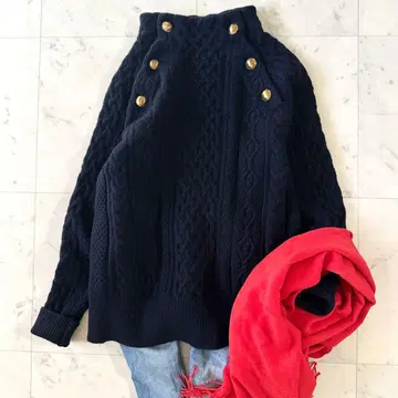 인기 프레임워크 해밀턴 아란 케이블 니트 네이비 골드 버튼 네이비 컬러