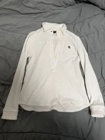 파리게이츠 화이트 리브 니트 피케 셔츠