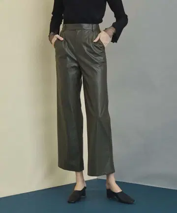 UNITED TOKYO 가죽 팬츠