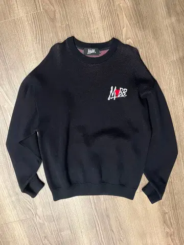 MOBB HEART DRIP KNIT 블랙