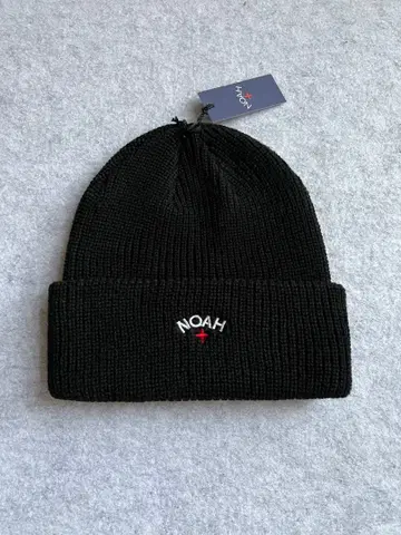 새상품 NOAH 블랙 니트 모자 비니 Io