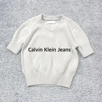 [갈반 클라인진스] 숏슬리브 크롭 스웨터 베이지