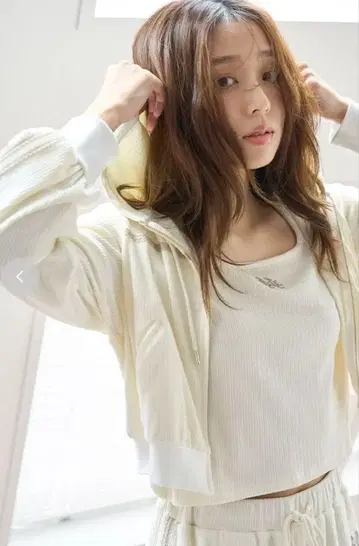 SNIDEL 디자인 컷 롱 팬츠, 디자인 컷 후드티