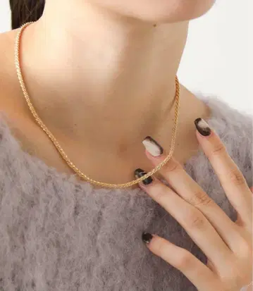 골드 트위스트 체인 목걸이 그레디 브릴리언트