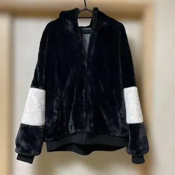 RAGEBLUE 플리스 점퍼 M 사이즈 블랙/화이트