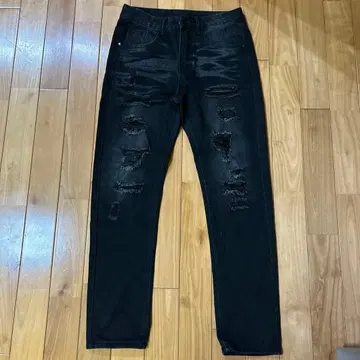 데미지 가공 블랙 스키니 데님