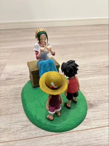 원피스 루피 에이스 마키노 피규어