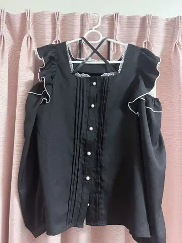 MARS 블랙 블라우스