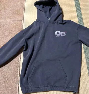 9090 후드티 M 사이즈