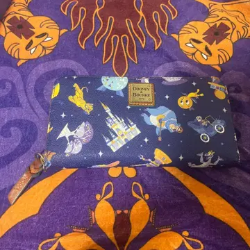 Dooney & Bourke 두니앤버크 디즈니 장지갑