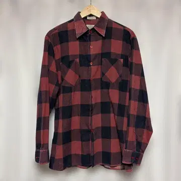 플란넬 셔츠 구제 의류