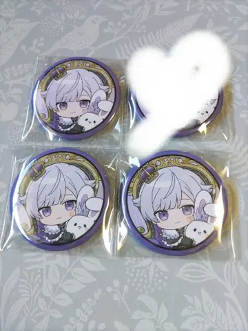 이레이스 하츠토 캔뱃지 화이트 블랙조