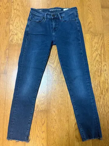 [DENHAM] SHARP SKINY FIT W25-L30