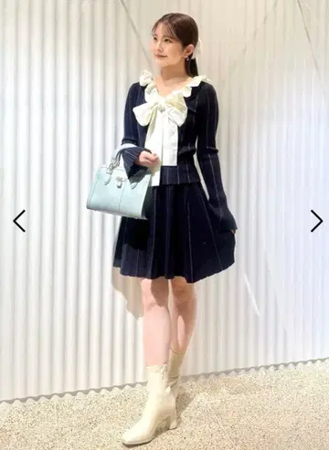 SNIDEL 프릴 보타이 셋업 네이비