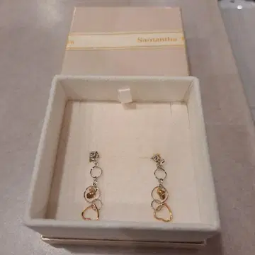 Samantha Tiara 사만다 티아라 하트 참 롱 귀걸이