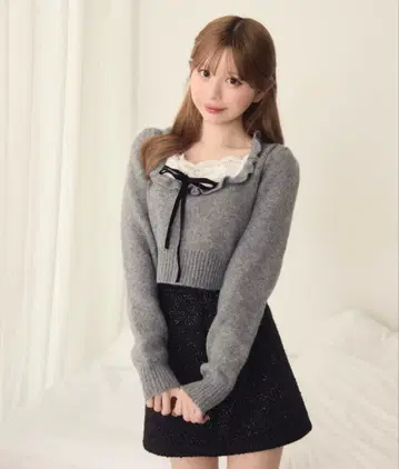 TITTY&CO. 프론트 프릴 리본 니트