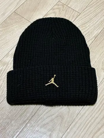 새상품 인기 골드 메탈 NIKE JORDAN 나이키 조던 비니