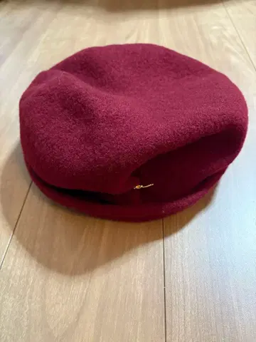 울 100% 버건디 베레모