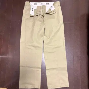 Dickies 베이지 치노 팬츠