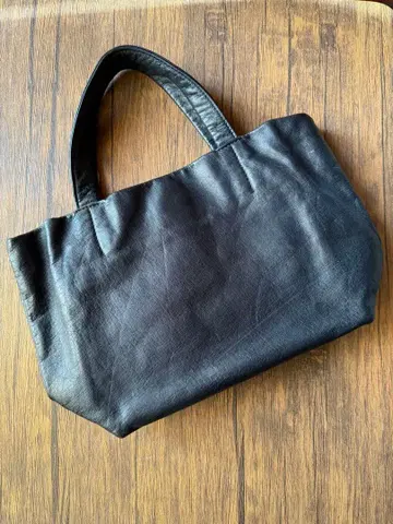 Y's 와이즈 블랙 램 가죽 미니 토트백