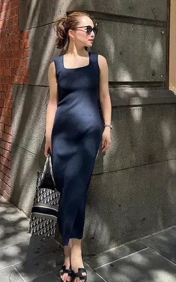 고베 레터스 사콘 스즈노 씨 콜라보 니트 원피스 [ 네이비 M 사이즈 ]