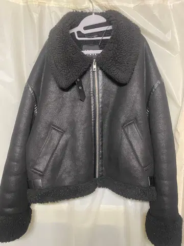 ZARA 인조 가죽 무스탕 자켓 블랙