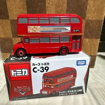 토미카 카즈 토퍼 데킹턴 3세