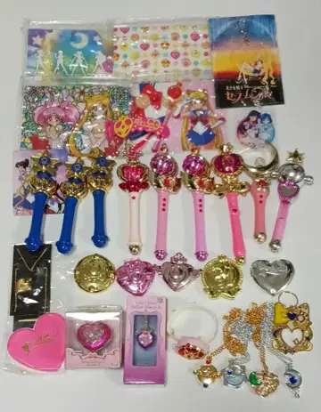 세일러문 굿즈 모음 로드 참 피규어