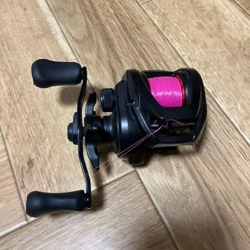 DAIWA 베이트릴 블랙 핑크 스풀 포함 PR100